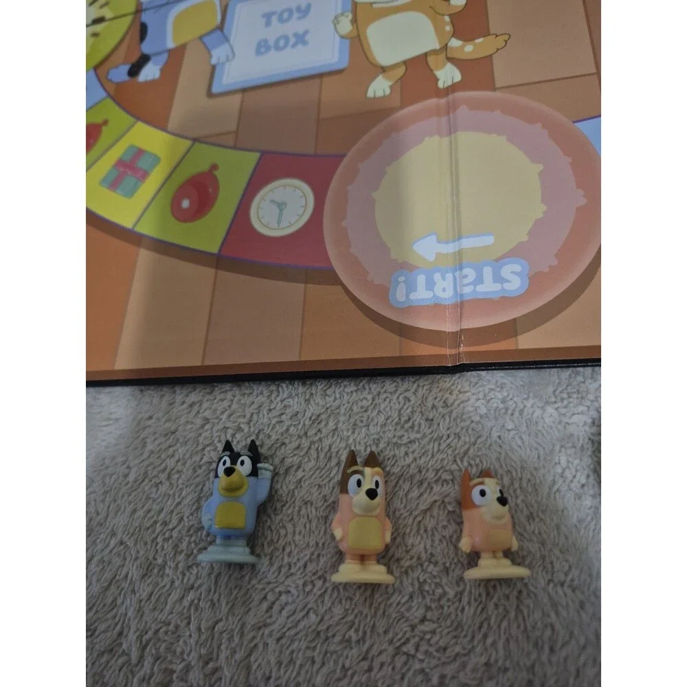 Bluey Scavenger Hunt Board Game Moose Toys Figures Cards Family Kids INCOMPLETE